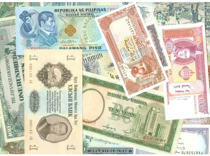 100 BILLETS DU MONDE par multiples à Trier B+ à TTB+