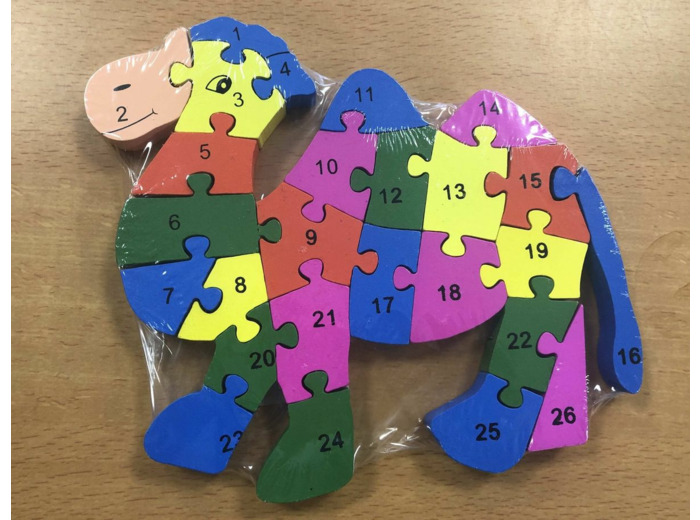 PUZZLE CHAMEAU EN BOIS ALPHABET ET NUMERO NEUF