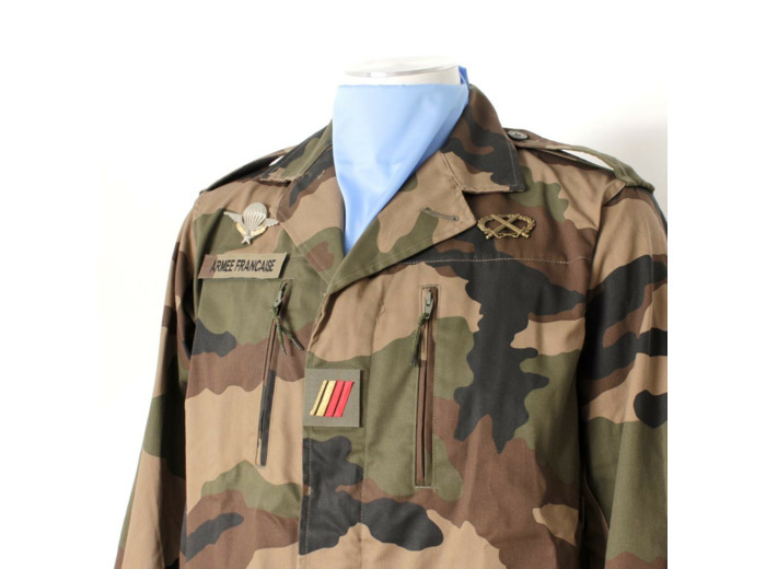 Plastron de Parade Transmissions (bleu violet)