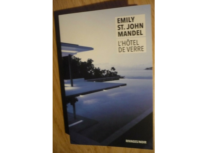 L'HOTEL DE VERRE
