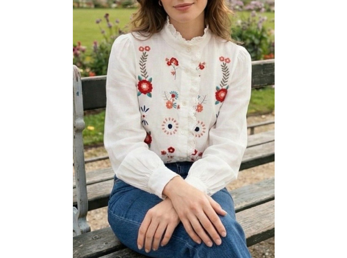 VERSION FEMININ CHEMISE BRODEE