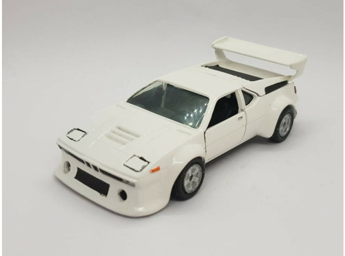 BMW M1 GAMA 1/43 SANS BOITE