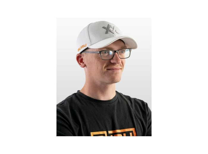 white aventus  cap guru