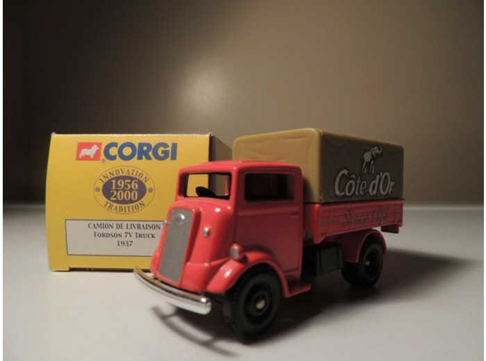 FORDSON 7V TRUCK 1937 COTE D OR ROUGE ET MARRON 1/64
