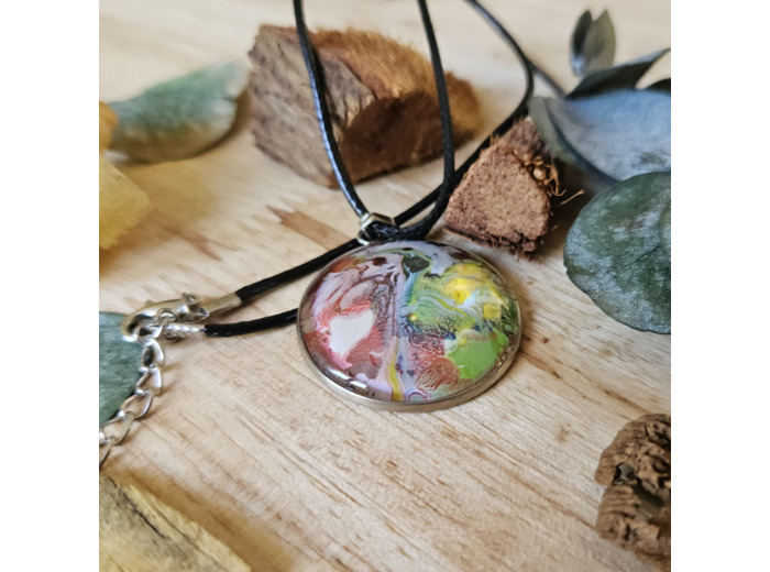 Collier en cordon ciré noir unique fait main