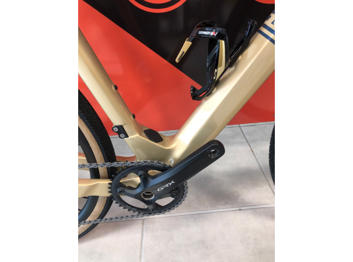 VELO DE GRAVEL BIANCHI - ARCADEX GRX810