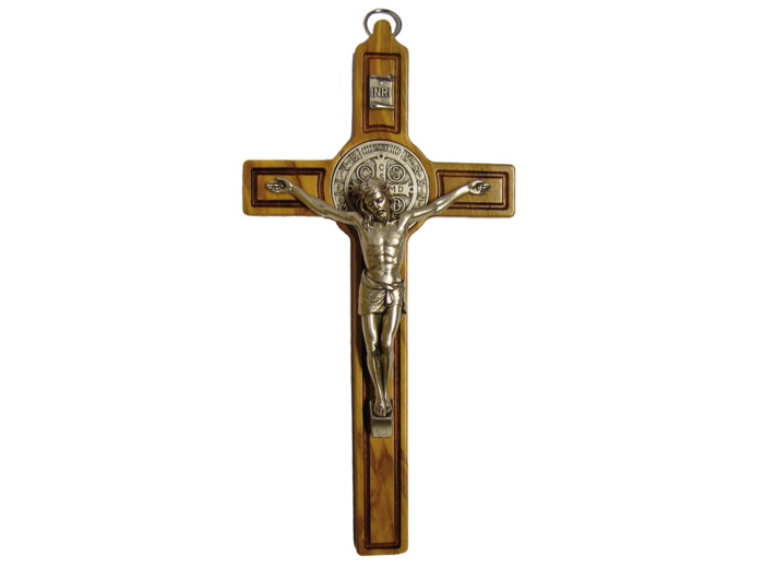 Croix de St Benoît en Olivier Gravé 20cm
