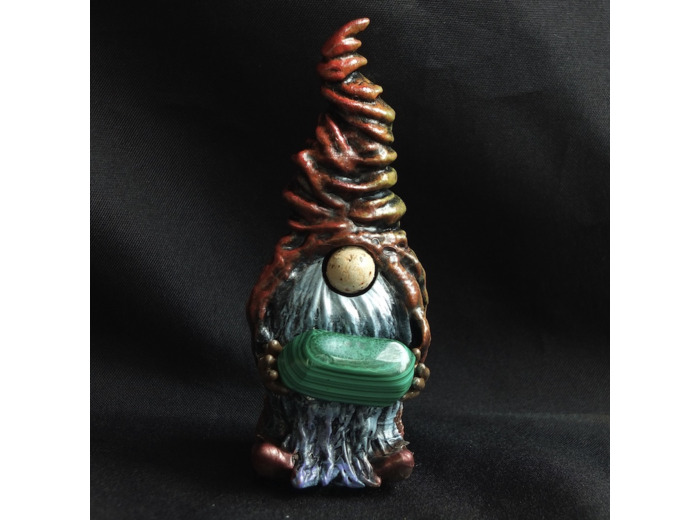 Espiègle aventurier et sa pierre naturelle