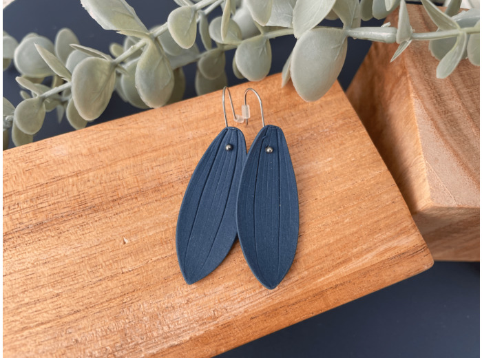 Boucles d'oreille en porcelaine bleue