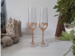 Verres peints à la main décorés de façon artisanale de volutes cuivrées en relief