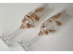 Lot de deux flutes à champagne peintes à la main et personnalisables au coloris doré décorées de feuillages pour fêter ses noces de froment