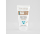 Crème solaire teintée claire SPF50+