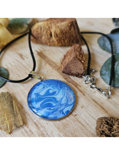 Collier en cordon ciré noir unique fait main