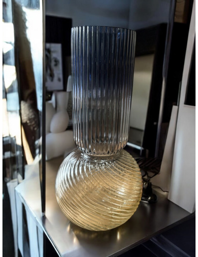 Vase transparent en verre