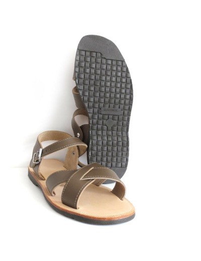 Sandales en cuir (pointure 37)