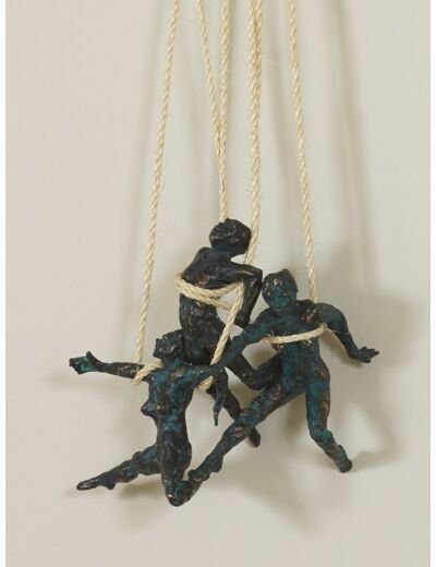 Figurines bronze Interlace