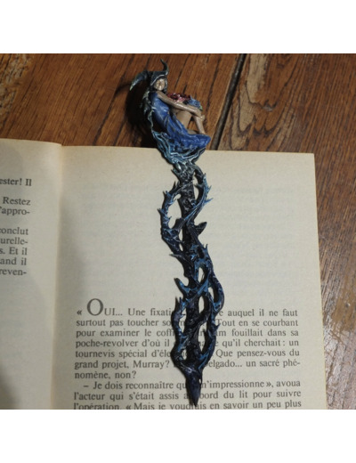 Marque Pages 3D "La nymphe aux roses" bleue