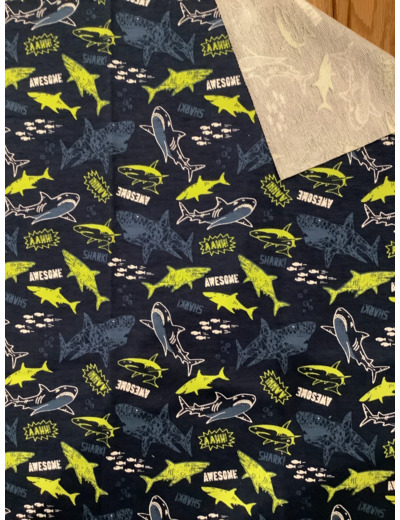 Coupon tissu jersey fin requins