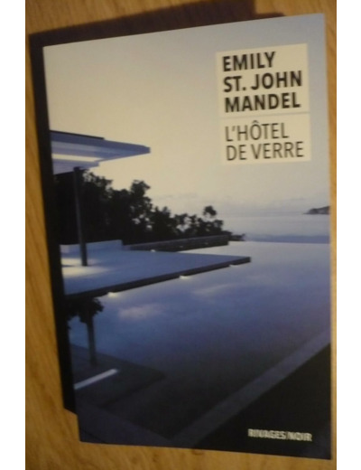 L'HOTEL DE VERRE
