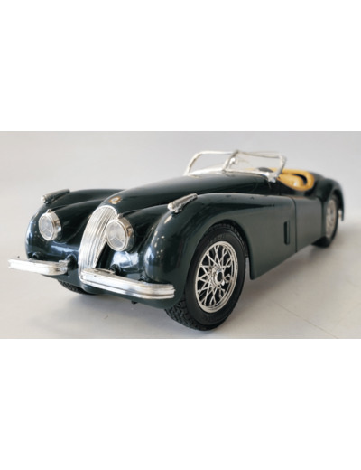 JAGUAR XK 120 VERT 1948 BURAGO 1/24 SANS BOITE