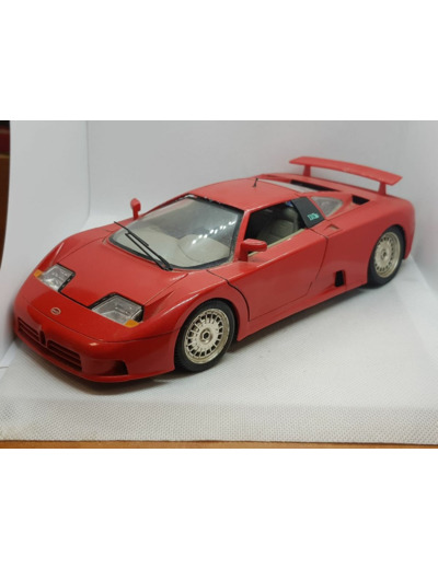 BUGATTI EB 110 ROUGE BURAGO 1/18 SANS BOITE