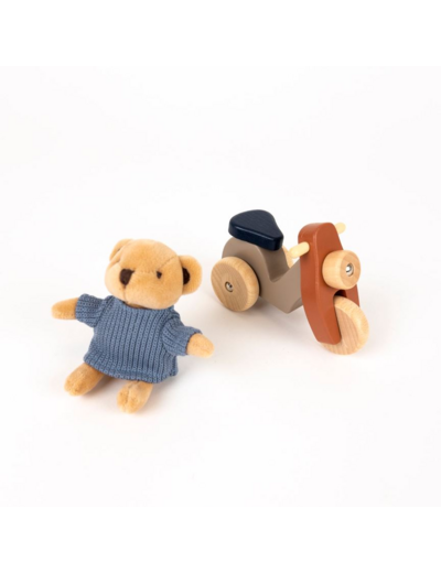 Peluche Alexis l'ours miniature sur sa Vespa