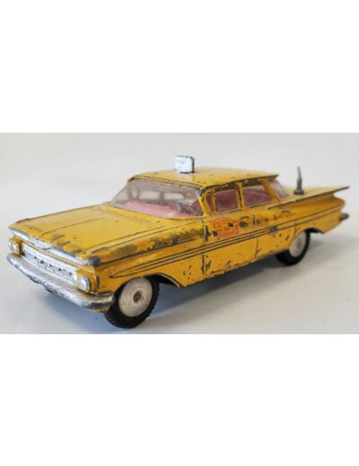 CHEVROLET IMPALA TAXI CORGI TOYS 1/43 SANS BOITE