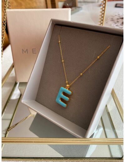 Collier initiale E - Say my Name Bleu Néon