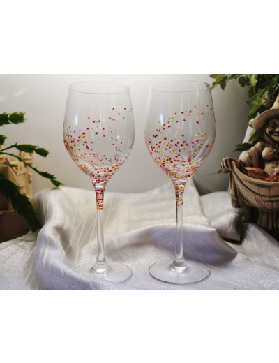 Duo de verres en cristal peints à la main et décorés de petites feuilles d'automne très colorées qui volent Pièce unique et personnalisable