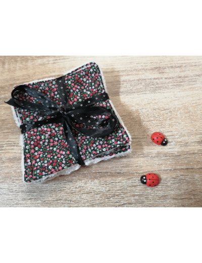 Lingettes " petites fleurs "