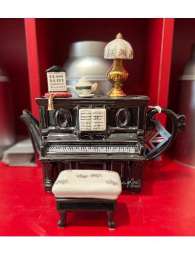 Théière excentrique anglaise piano
