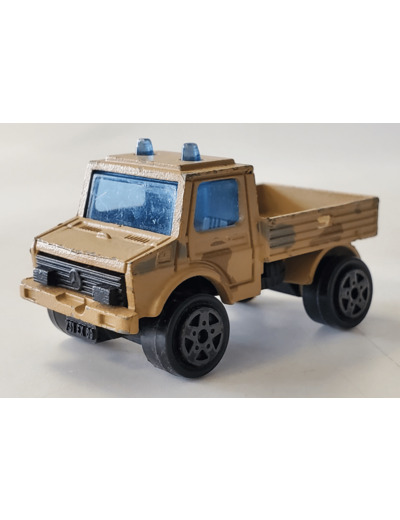 MAJORETTE 259 MERCEDES MILITAIRE 1/82 AVEC BOITE PLASTIQUE