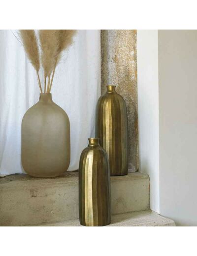 Vase bouteille soliflore strié doré aluminium 15x41cm