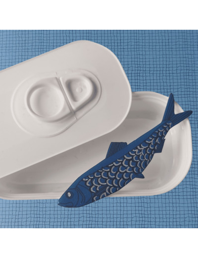 Broche sardine coloris bleu écaille argent