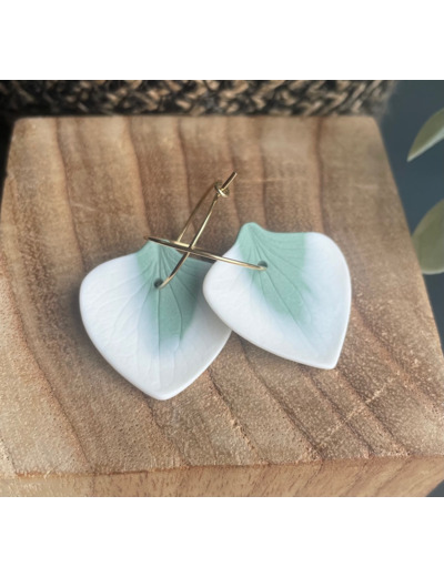 Boucles d'oreille créoles en porcelaine blanche et colorée