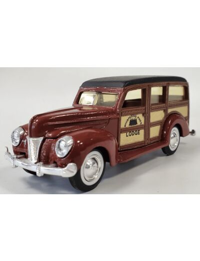 FORD WOODY STATION WAGON WHISPERING PINES LODGE 1/43 AVEC BOITE