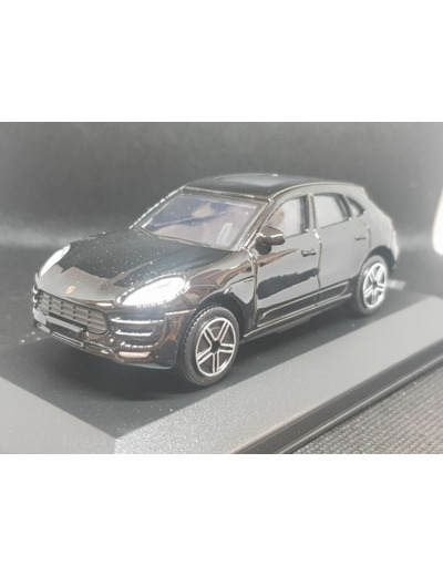 PORSCHE MACAN TURBO NOIR 1/43 BOITE