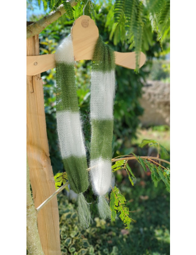 Foulard PLUME à pompons - Kaki + écru