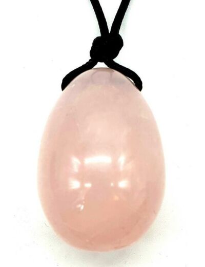 Oeuf de yoni en quartz rose