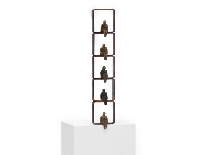 Sculpture bronze The Window 40 Gardeco