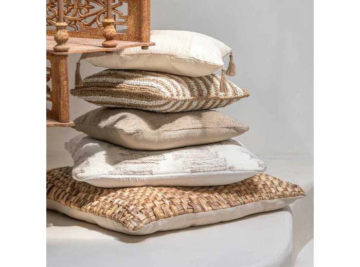 Coussin carré beige 45x45x10cm