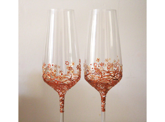 Flutes à champagne en cristal peintes à la main décors fleurs de ronces dorées personnalisables
