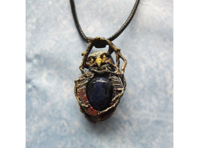 Pendentif "Les ailes de la nuit" pierre naturelle Sodalite