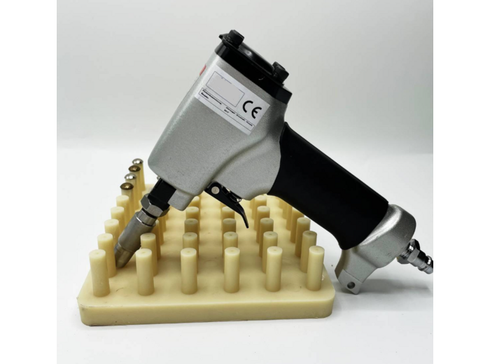 Pistolet pneumatique à clous décoratifs +Support GPISPNEU