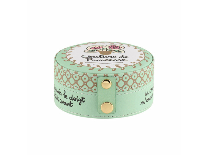 BOITE A COUTURE GARNIE