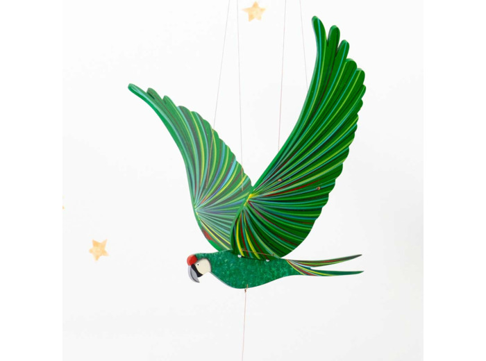 Mobile artisanal en bois - Perroquet Ara Vert