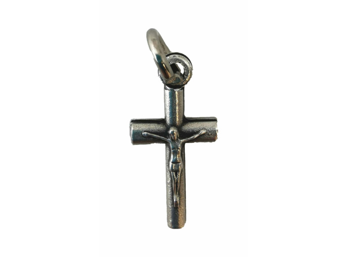 Croix 18mm en Métal Argenté Avec Christ