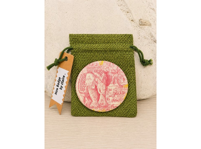 Badge Toile de Jouy éléphant-Création française