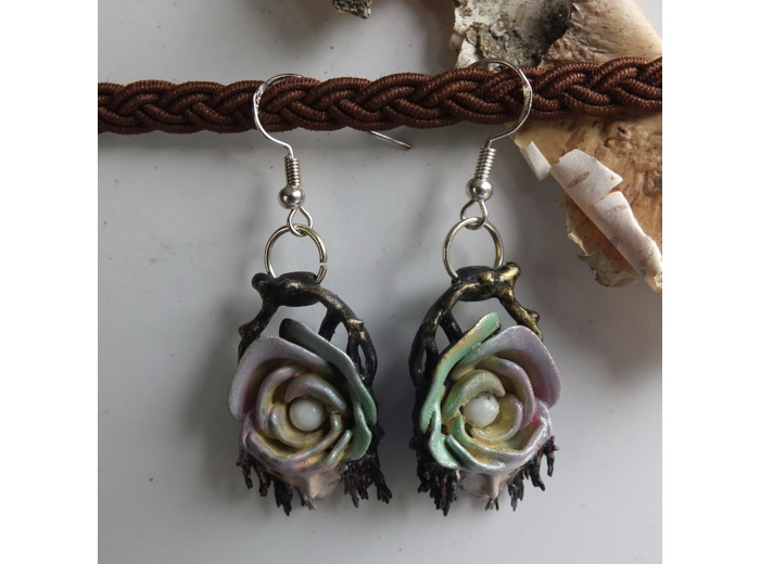 Boucles d'oreilles "Rose pleureuse" pierre naturelle Amazonite