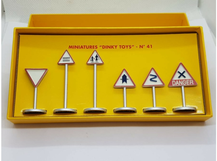 DINKY TOYS 41 LOT DE 6 PANNEAUX DE SIGNALISATION ROUTE ATLAS 2012